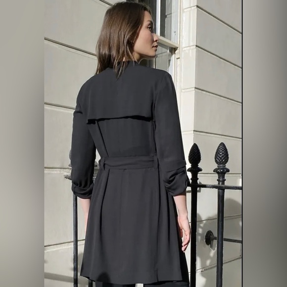 Babaton Aritzia Black Lightweight Flowy Trench Coat Small - Picture 8 of 8